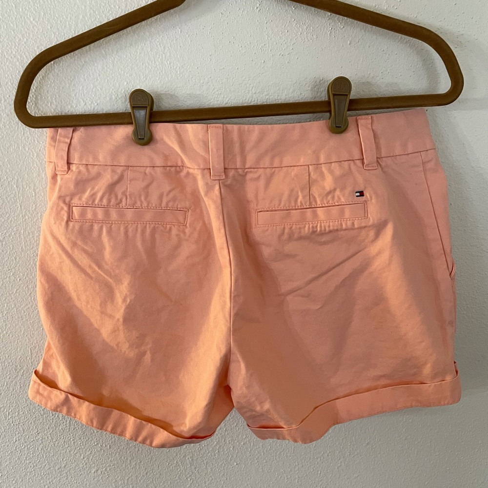 🍑 Peach Tommy Hilfiger Shorts - Picture 3 of 5